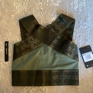 Nike Workout Top